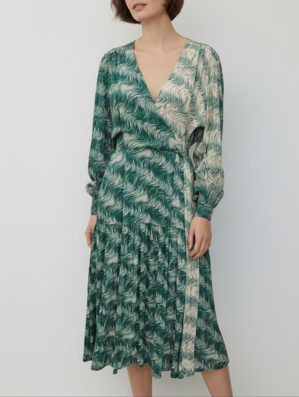 Inshade No.6 Fitted Dress Draped Cinched Sleeves
